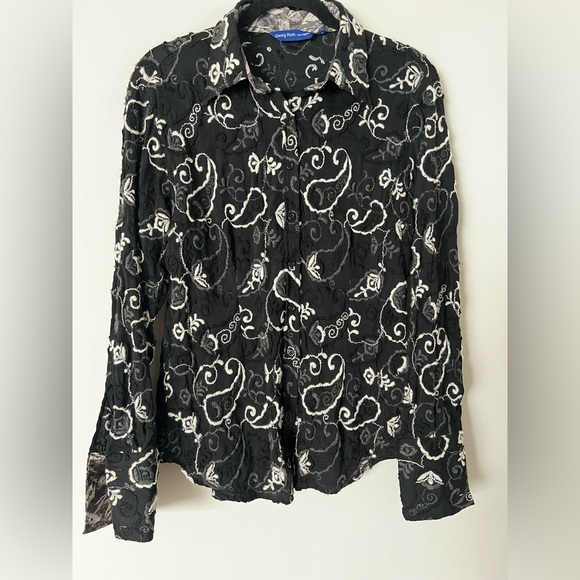 Fully Embroidered Georg Roth Button Down Shirt - Picture 9 of 10